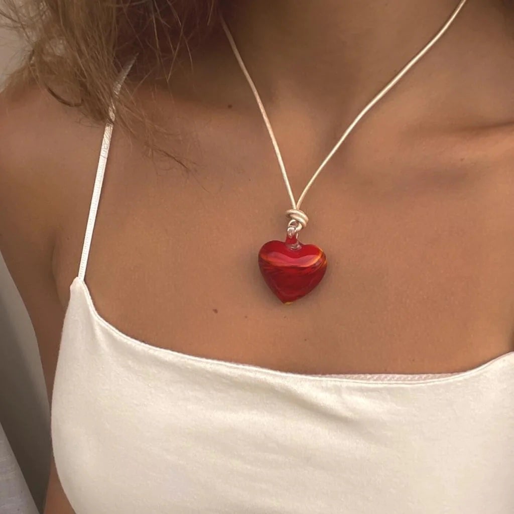 Cord Pendant Necklaces—It's the '90s Jewelry Trend Taking Over the Internet