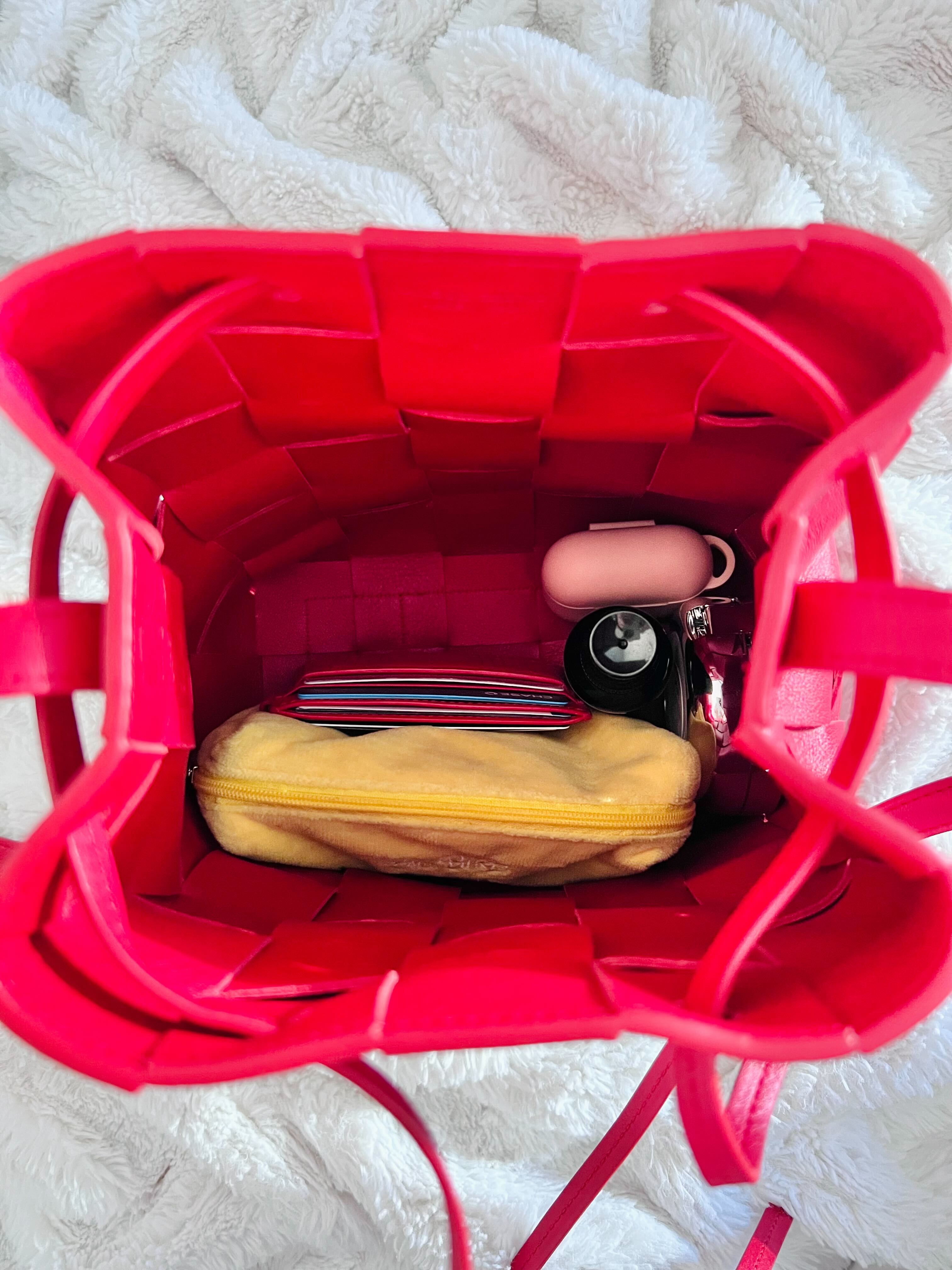 Mansur Gavriel — A Blog About Appreciating Quality & The Value of Less —  Fairly Curated