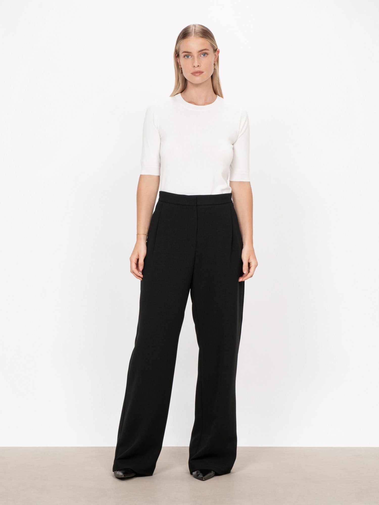 Veronika Maine + Double Weave Relaxed Pant