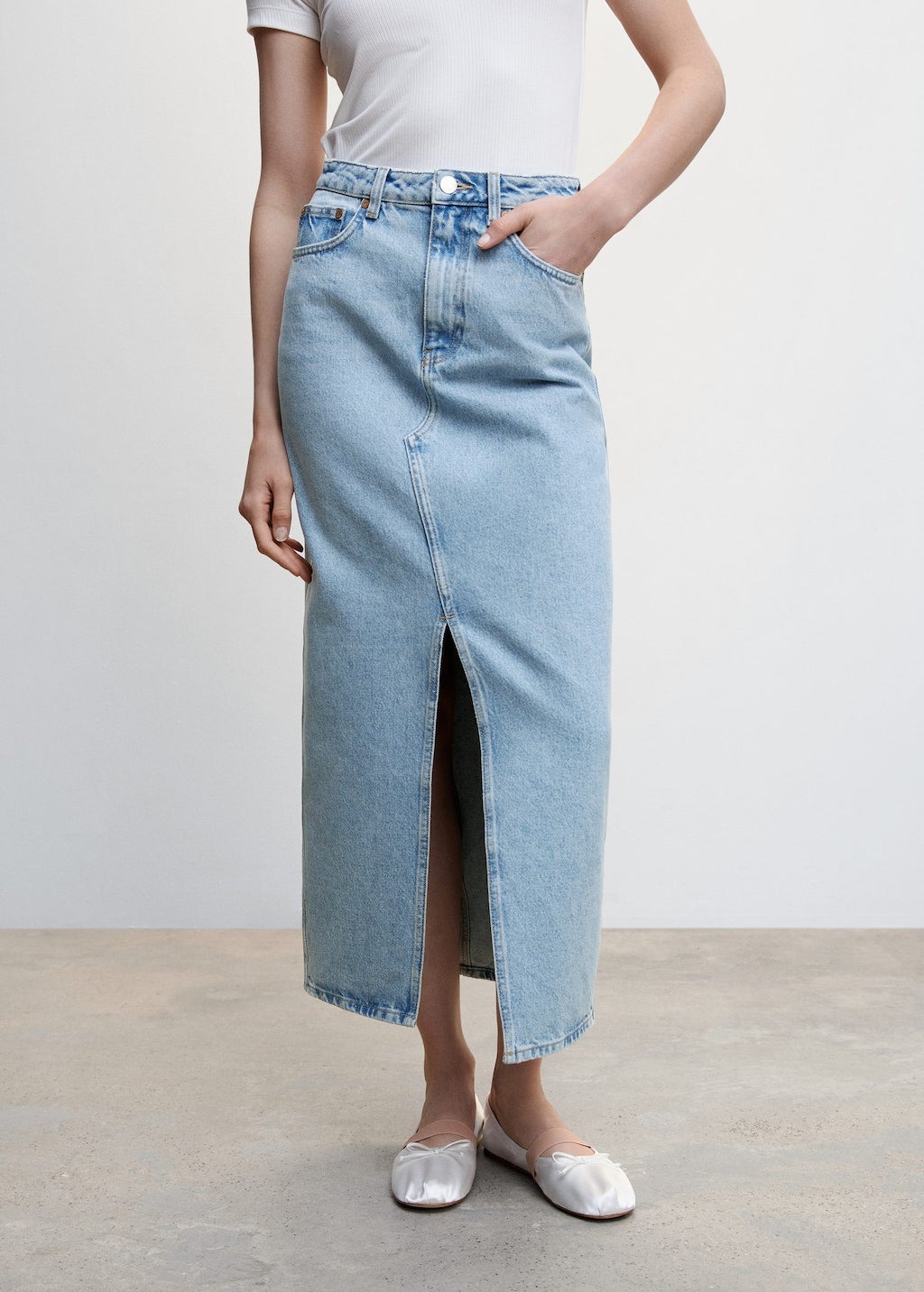 Frayed Hem Denim Pant - Medium Blue – Trends & Traditions Boutique