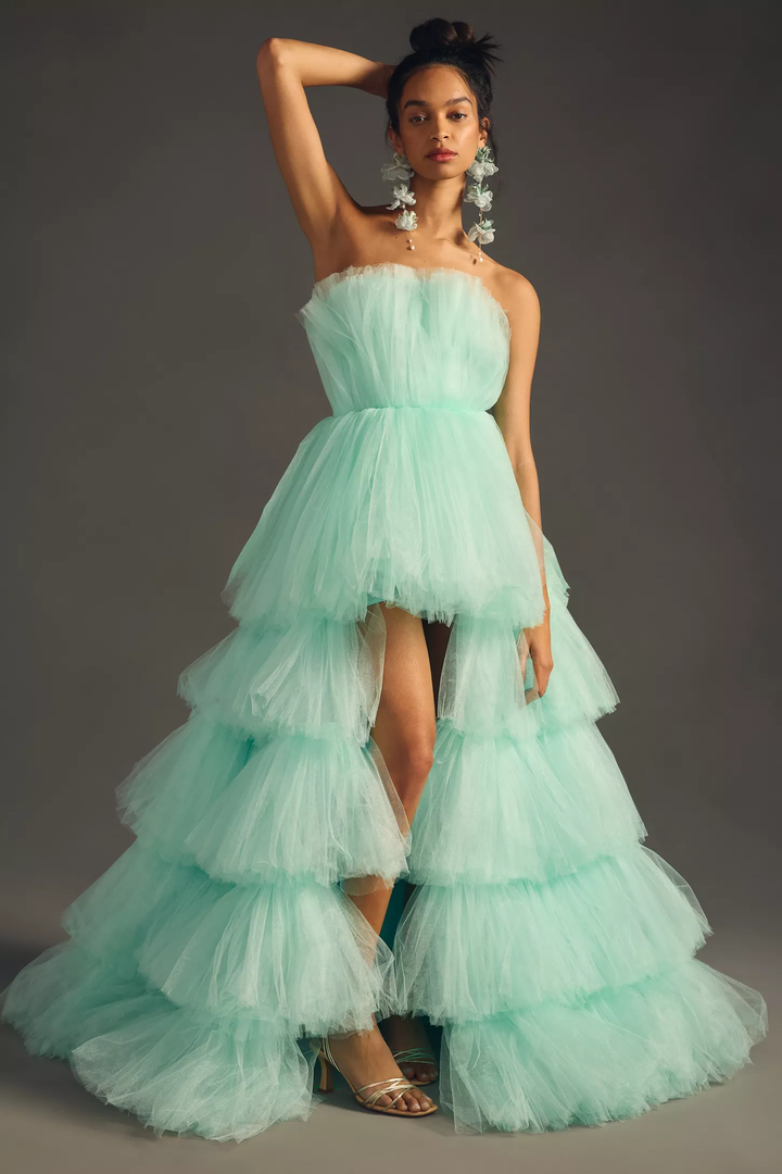 25 Nontraditional Wedding Dresses Alternatives 2023