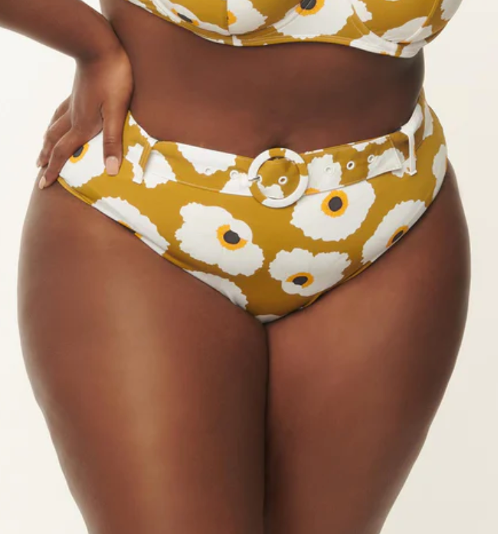 Status 2025 plus swimwear