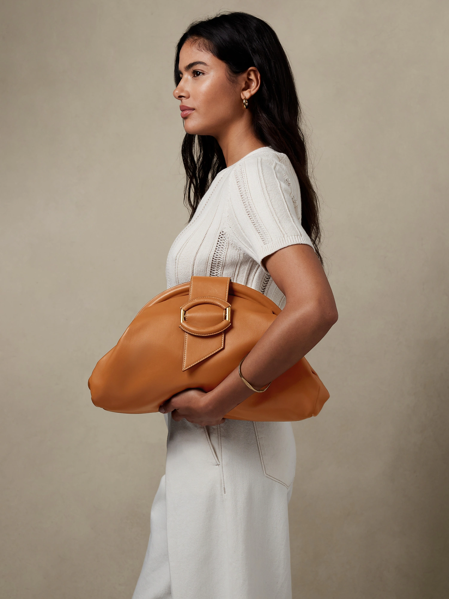 Make A Style Statement With Luxury Bags From ABARA's Summer 2023