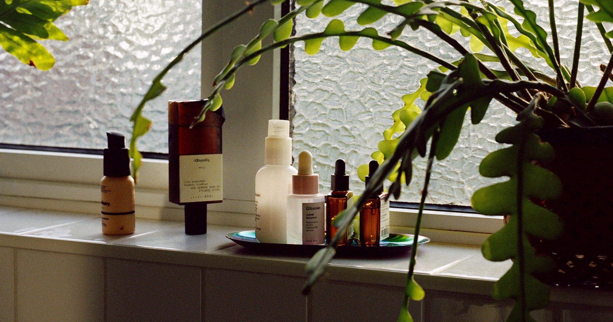 5 Skincare Trends Experts Are Raving About This Spring