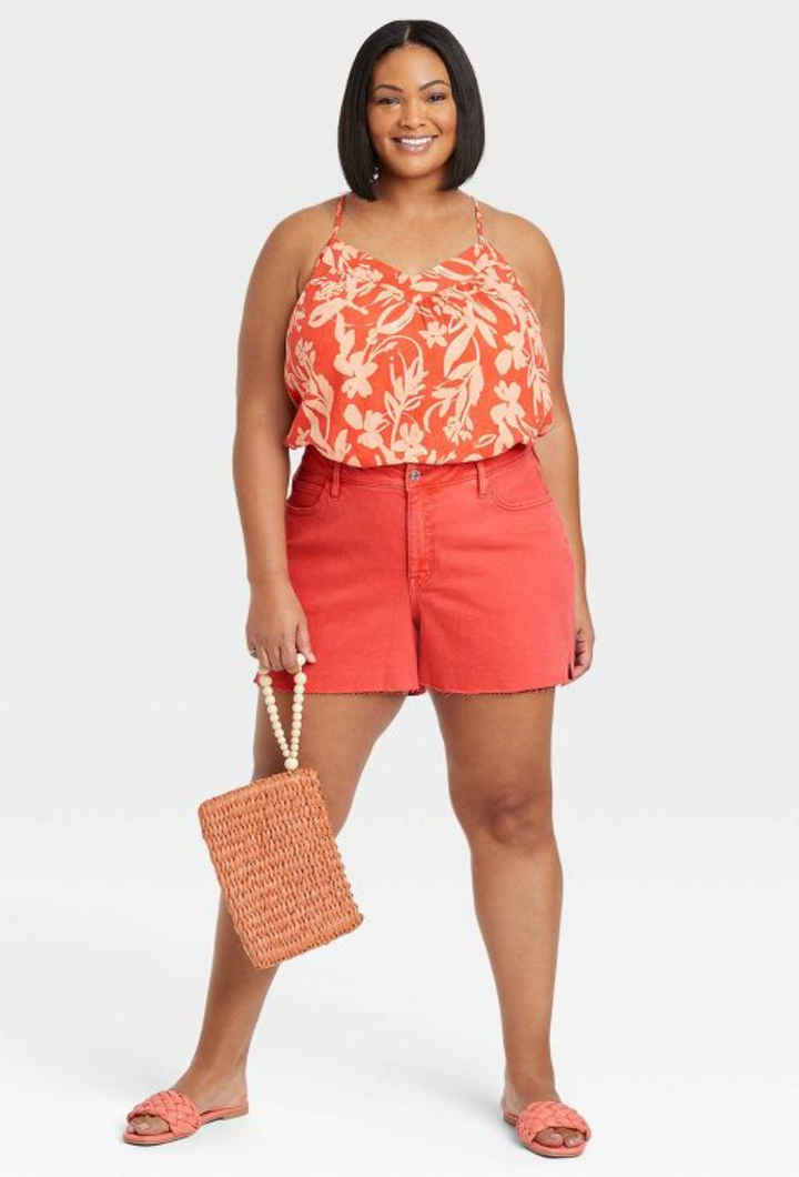 Most flattering shorts for plus deals size