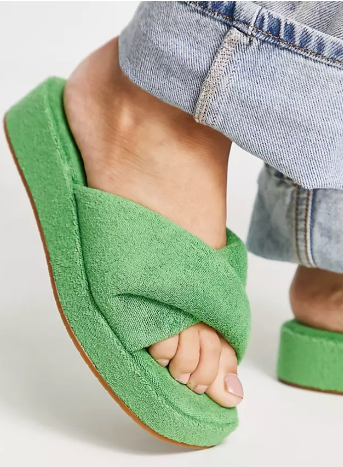 The Best Pool Slide Sandals To Lounge In For Summer