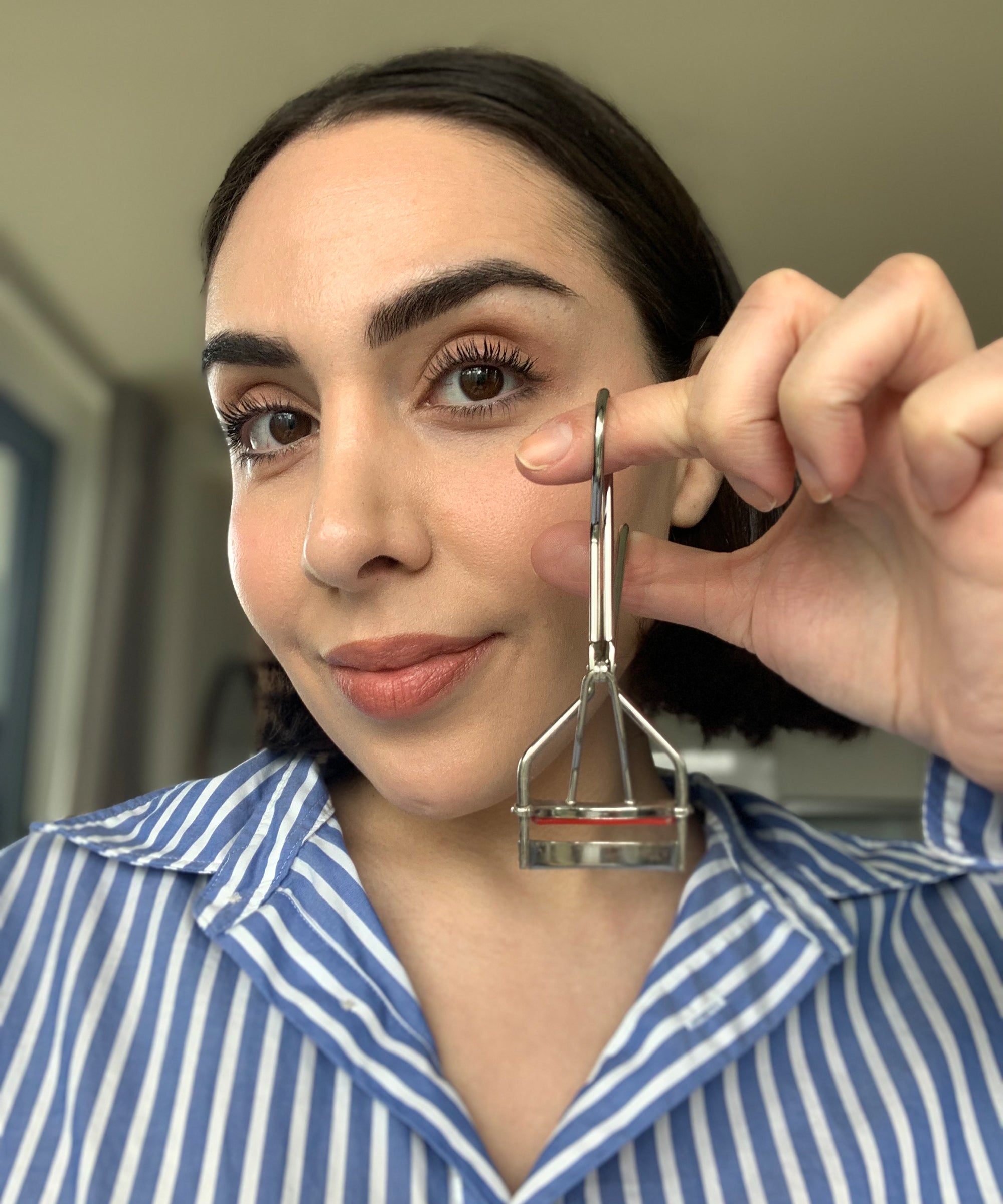 Is TikTok's Upside Down Lash Curler Hack Worth It?