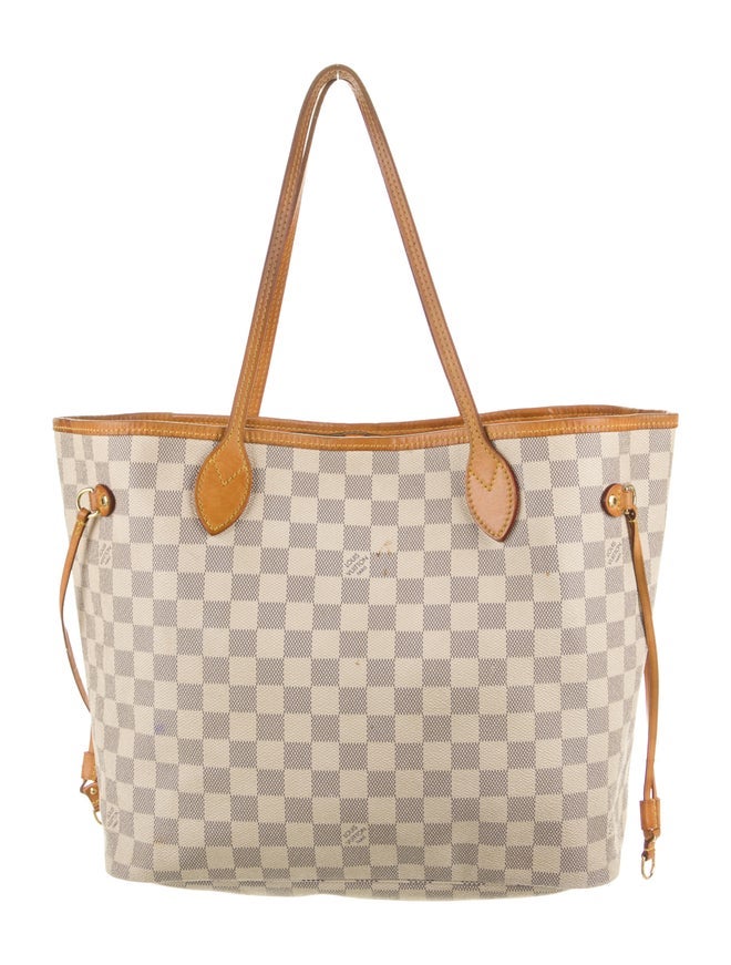 The LV Neverfull might just be the perfect everyday bag