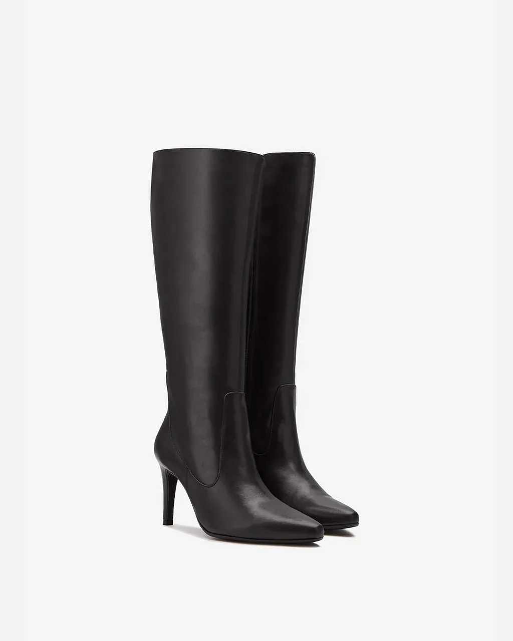 DuoBoots Review: Are The $475 Plus-Size Boots Worth It?