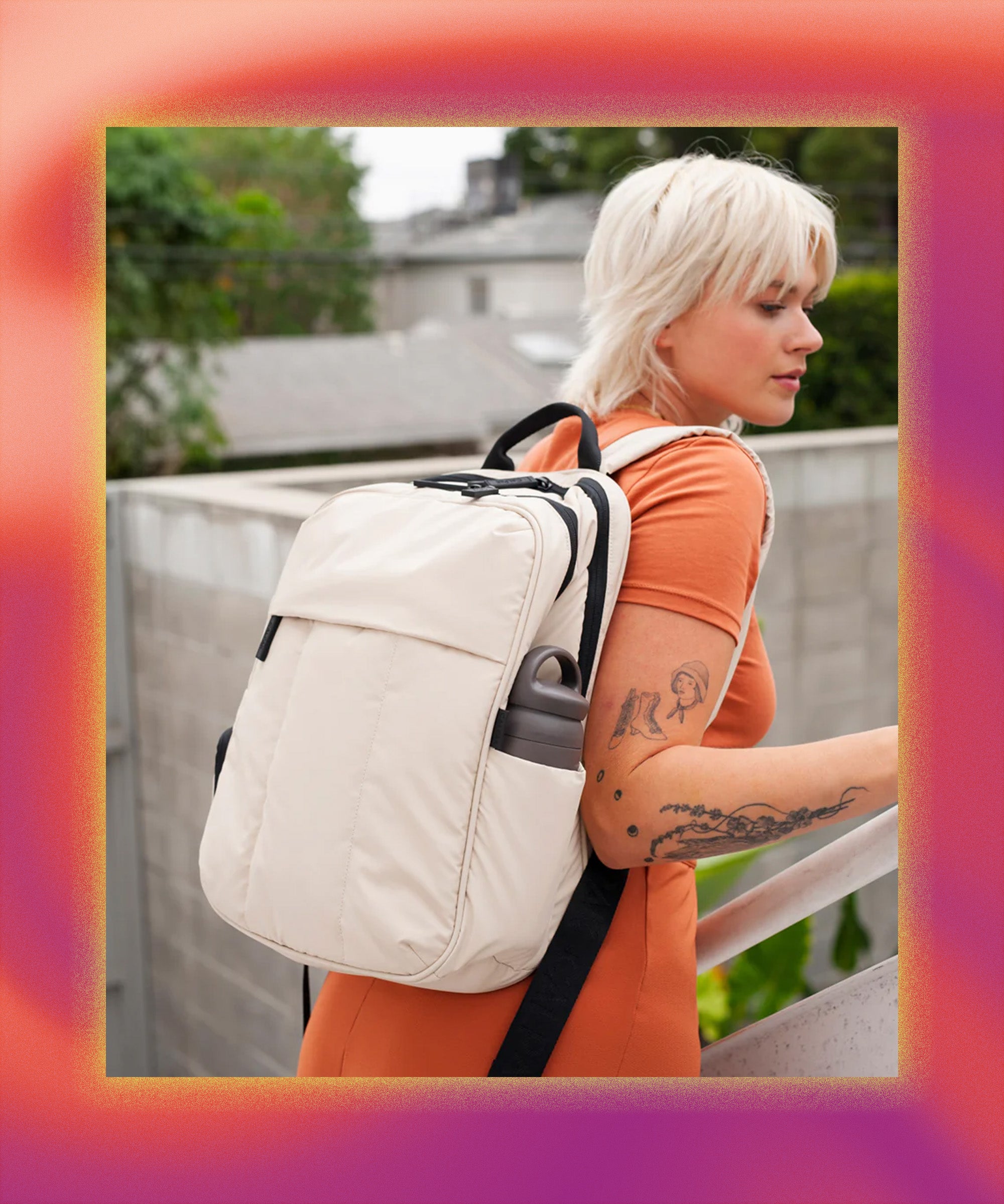 All Seasons Clothing Company - Here at All Seasons Clothing Company, we  have the perfect thing for purse and tote lovers. These Carhartt bags are  sturdy and have a sense of charming