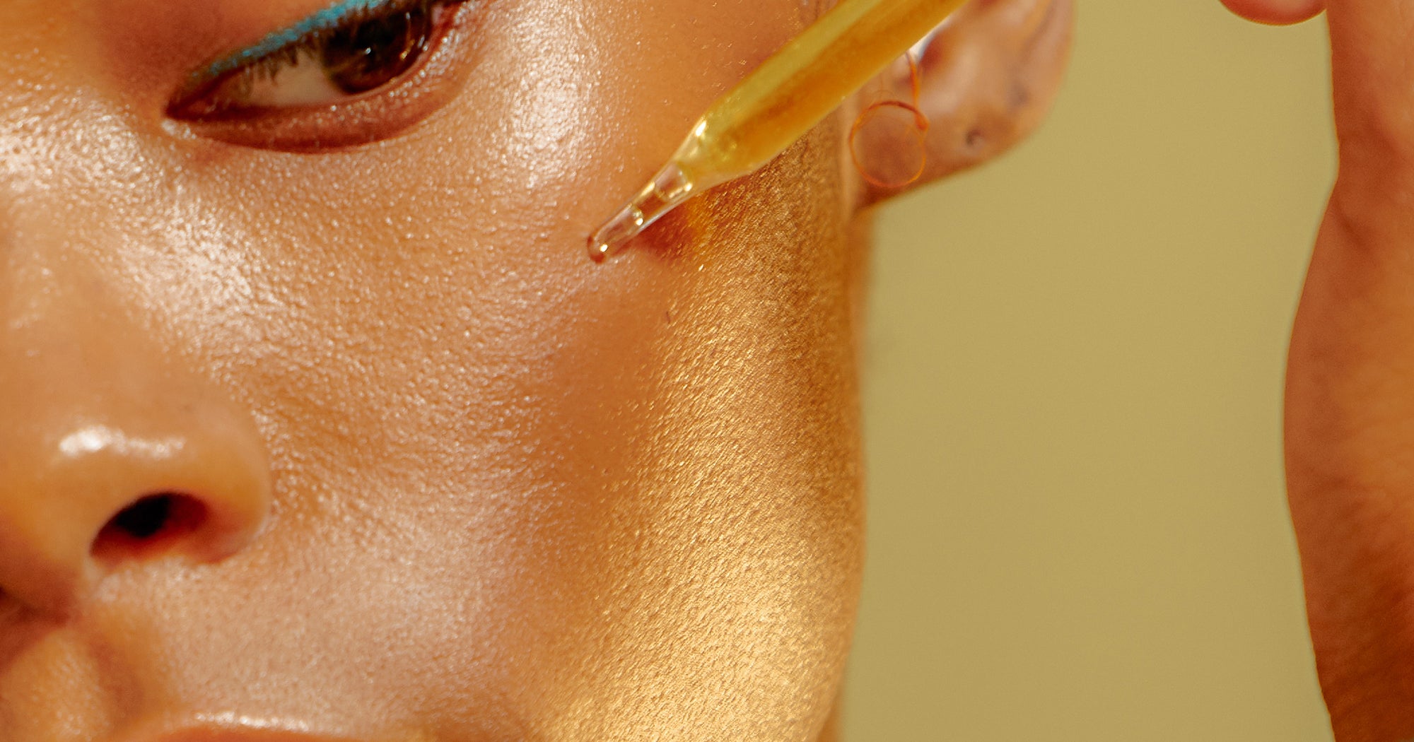 Why Antioxidant Serum Should Be Used Before Sunscreen
