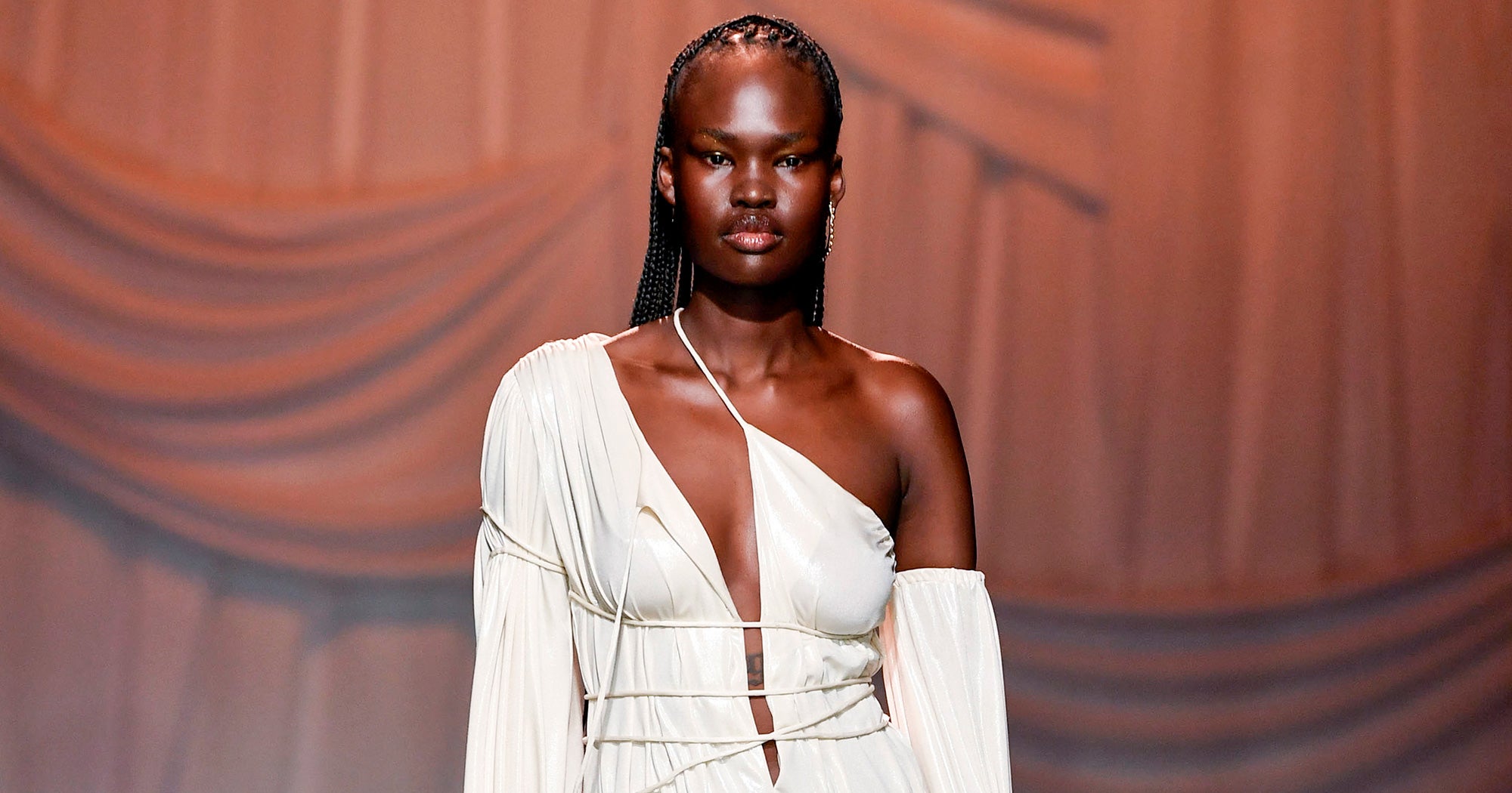 8 Biggest London Fashion Week Trends To Shop Now thumbnail