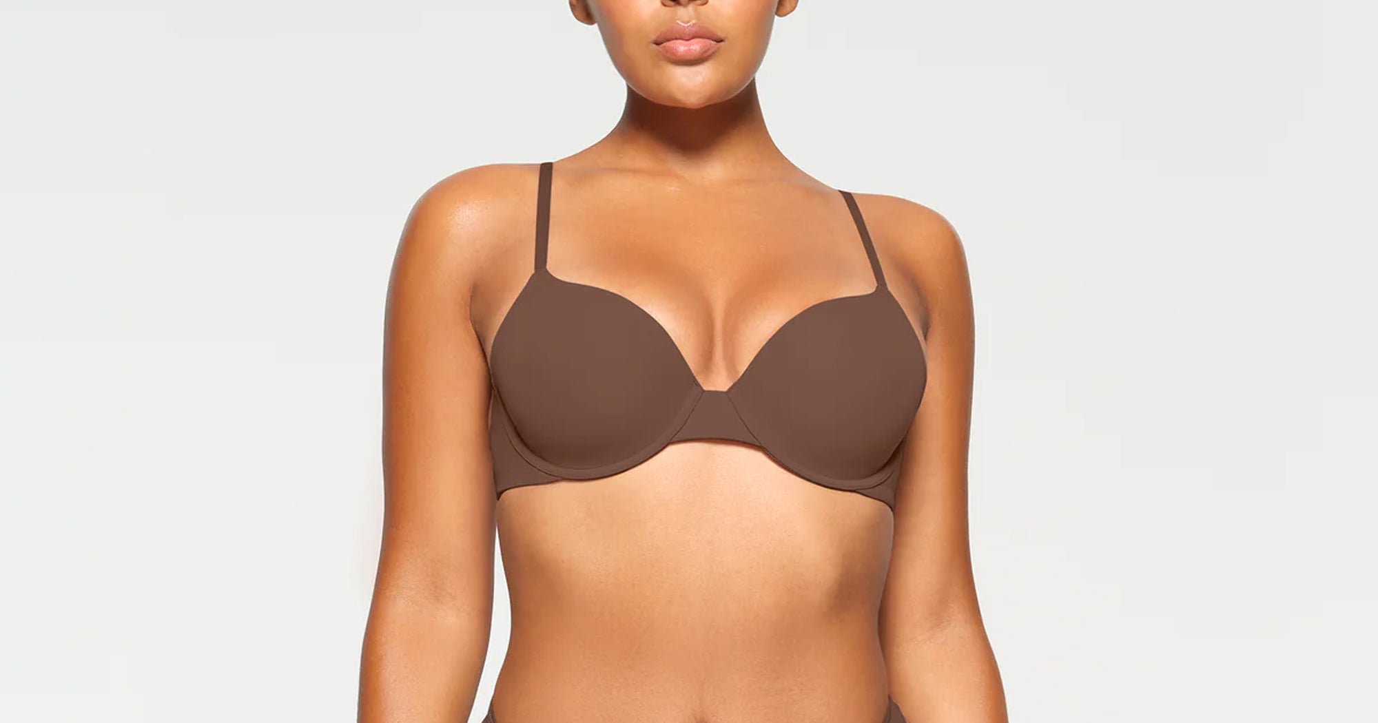 FITS EVERYBODY PLUNGE BRA | CLAY