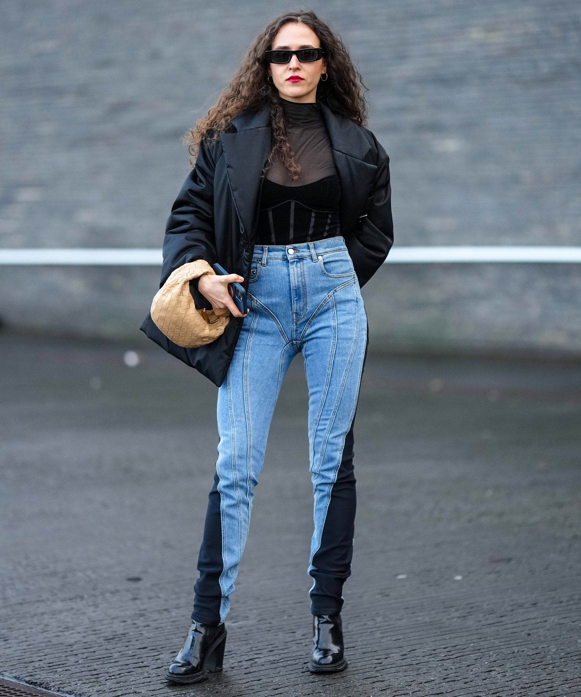 How to Wear High-Waisted Jeans - How Fashion Editors Style High