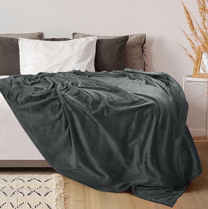 Utopia Bedding + Fleece Blanket