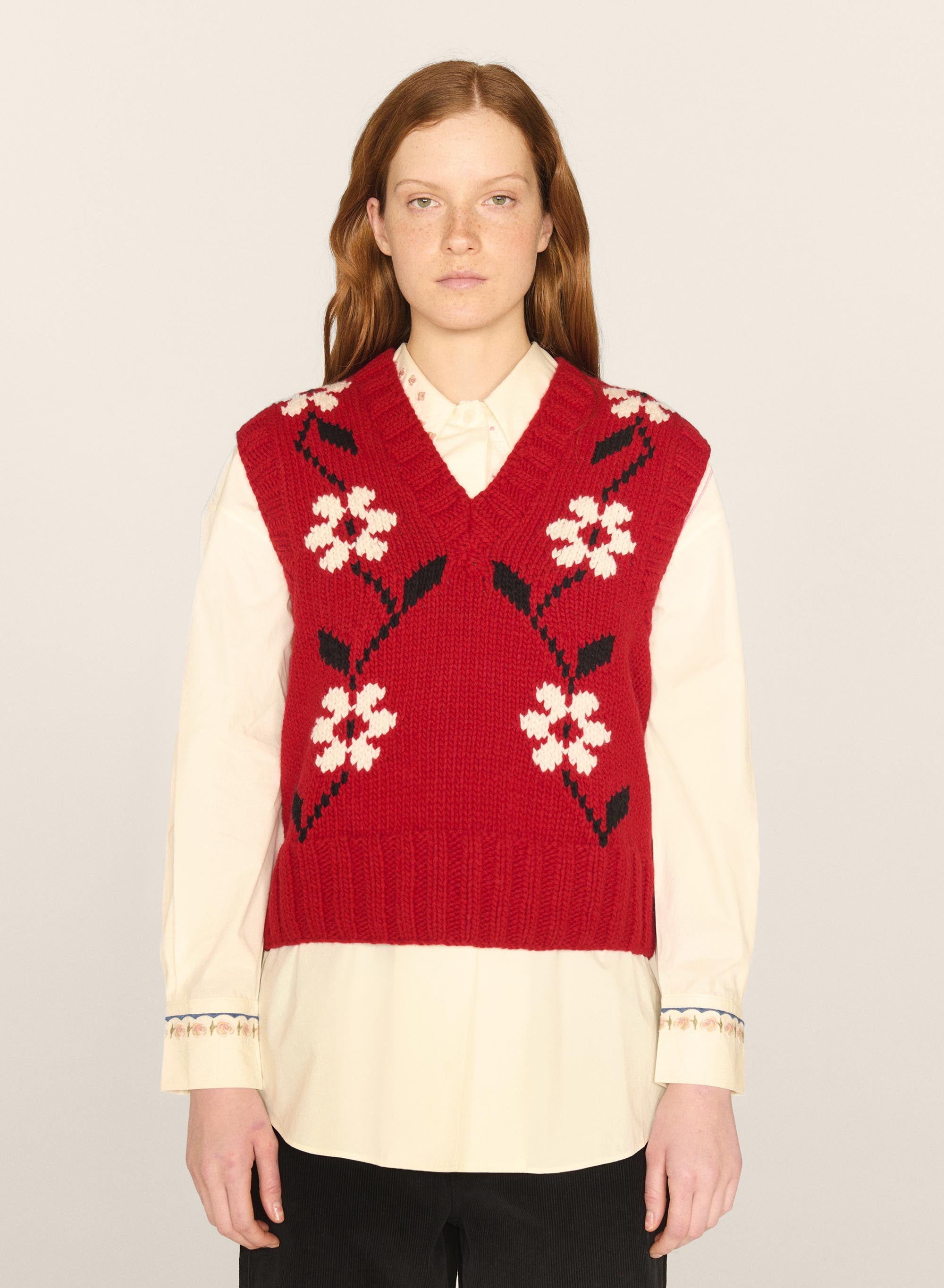 数回着用美品 24AW HYKE SWEATER CROPPED VEST 数回着用美品 24AW HYKE SWEATER CROPPED VEST