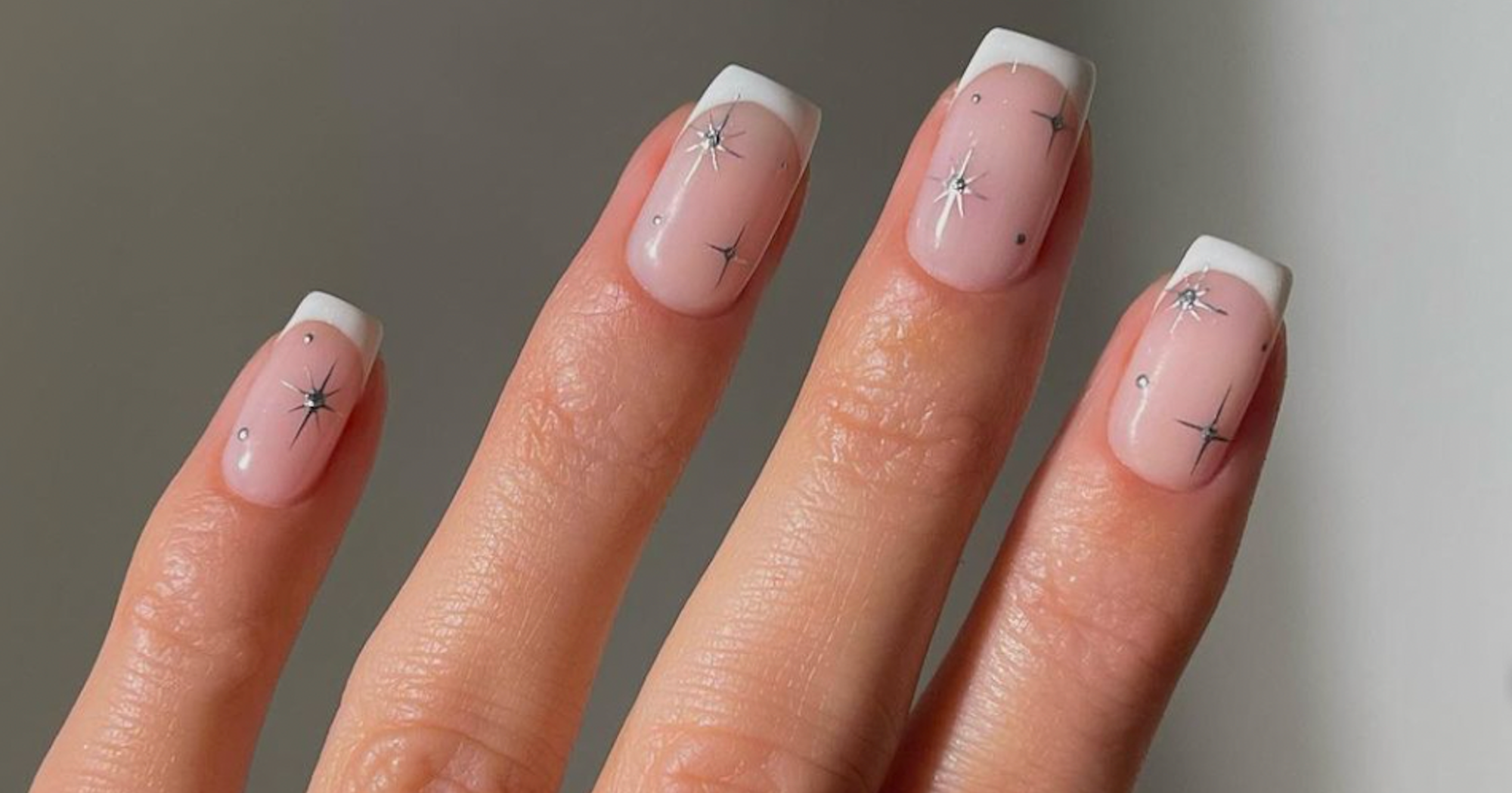 11 Sophisticated Christmas Nail Trends (& Not A Snowman In Sight)