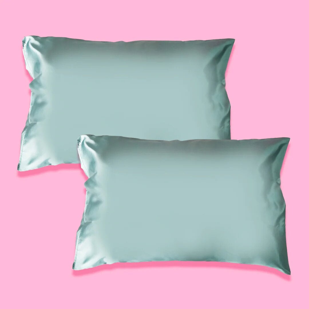 Give Me Cosmetics + 2x Satin Pillowcase Bundle