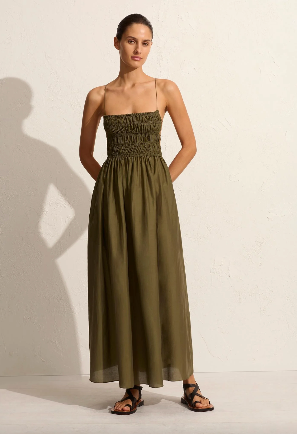 【MATTEAU】Shirred Peasant Mini Dress サイズ4 MATTEAU Shirred organic cotton-poplin mini dress | NET-A-PORTER