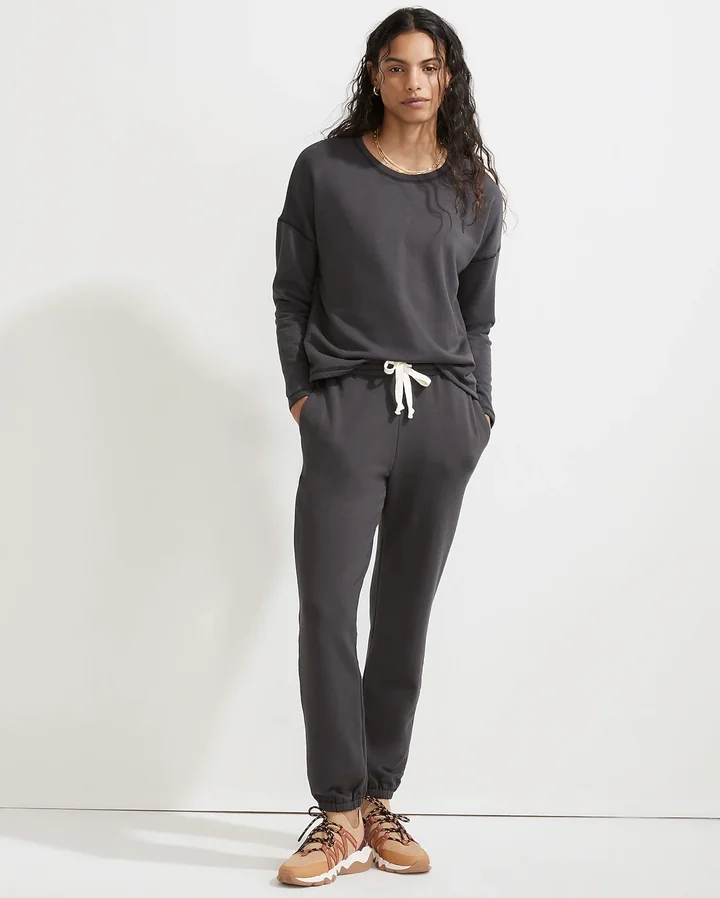 Womens leisure wear outlet