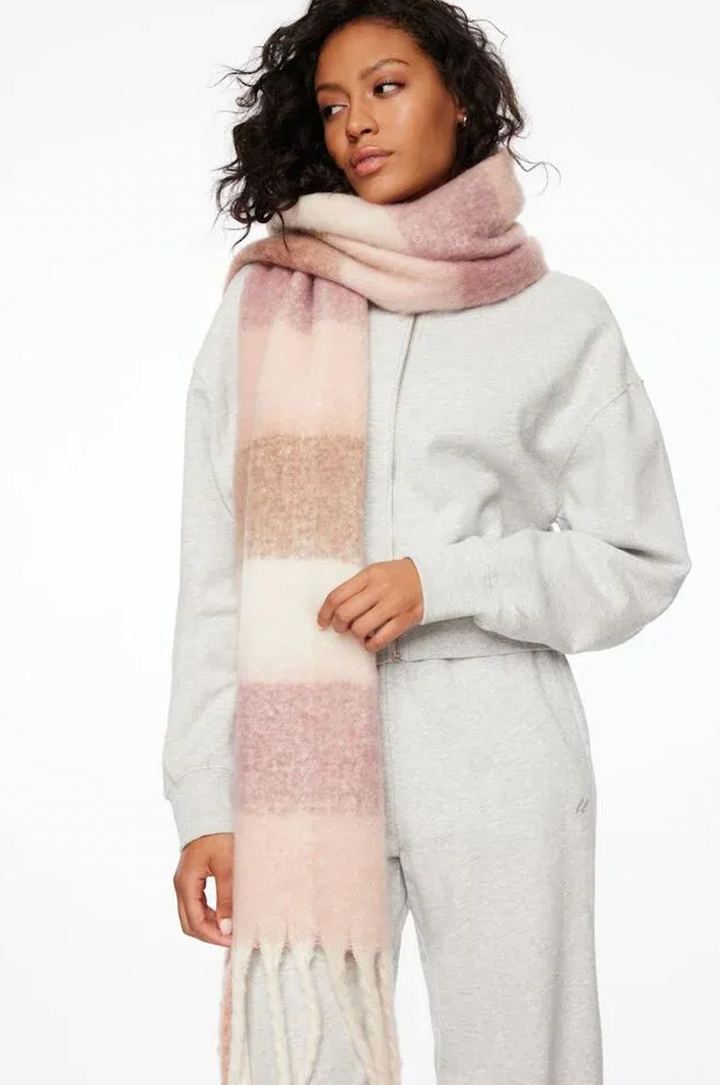 Womens hot sale oversized scarves