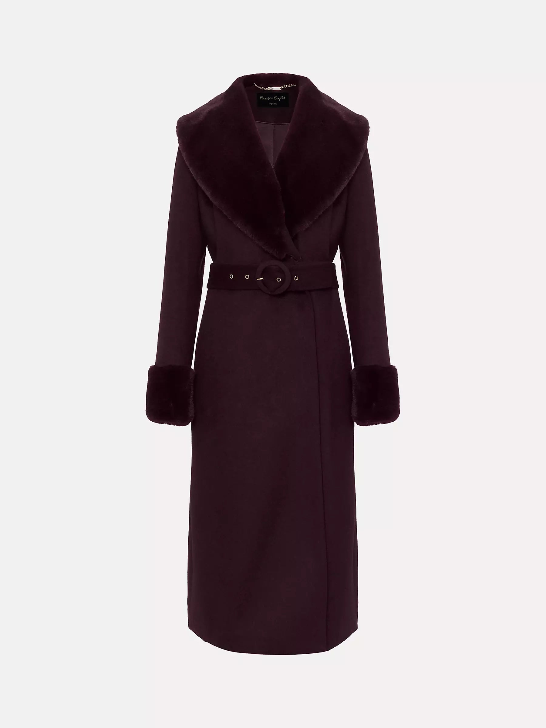 20 Perfectly Petite Coats For The Cold Weather