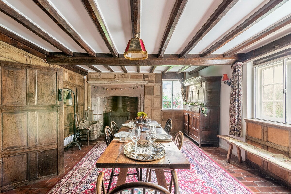 The 13 Best Airbnbs For UK Winter Escapes — From City To Country