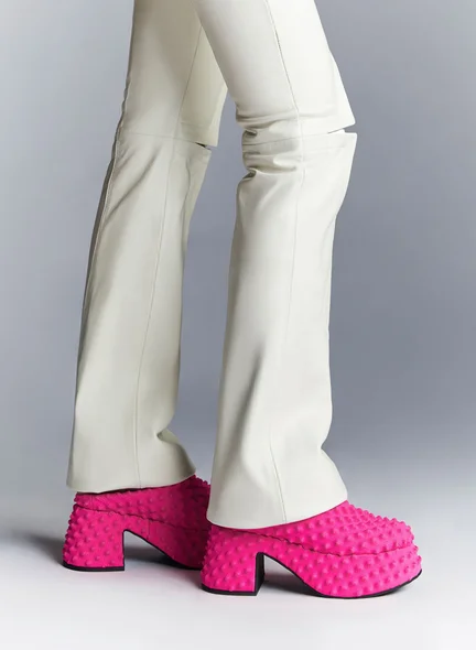 Louise et sales cie karas