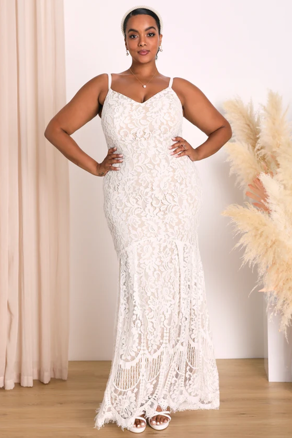 Garden dreams blush best sale lace tiered maxi dress