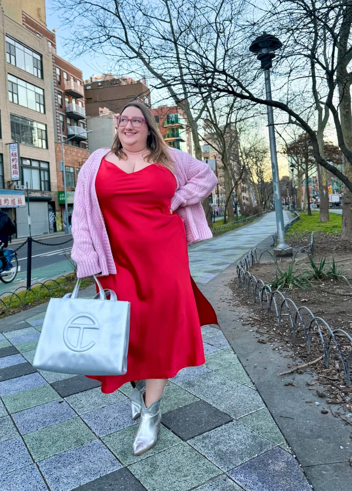 2024 Plus-Size Valentine's Outfit Ideas To *Love*