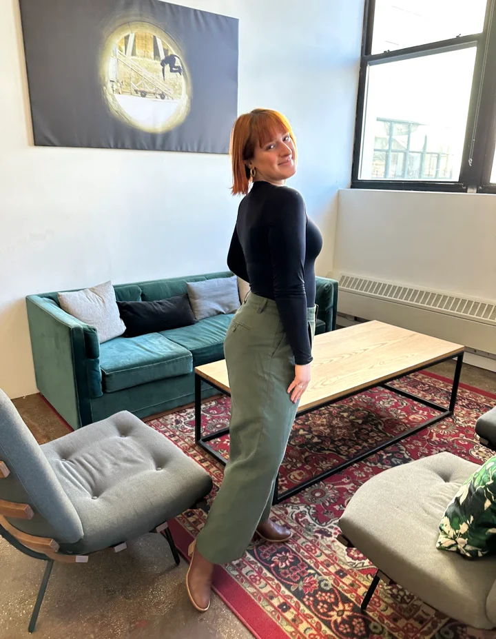 6 ways to wear Madewell's Harlow wide leg pants. Really love the khaki  meets trouser vibe of these. They're also so comfy! Save thi