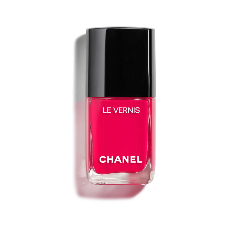 Yulia Chentsova в Instagram: «Любимый лак Le Vernis 917 Opulence от Chanel»  | Metallic nails, Nails, Wedding rings