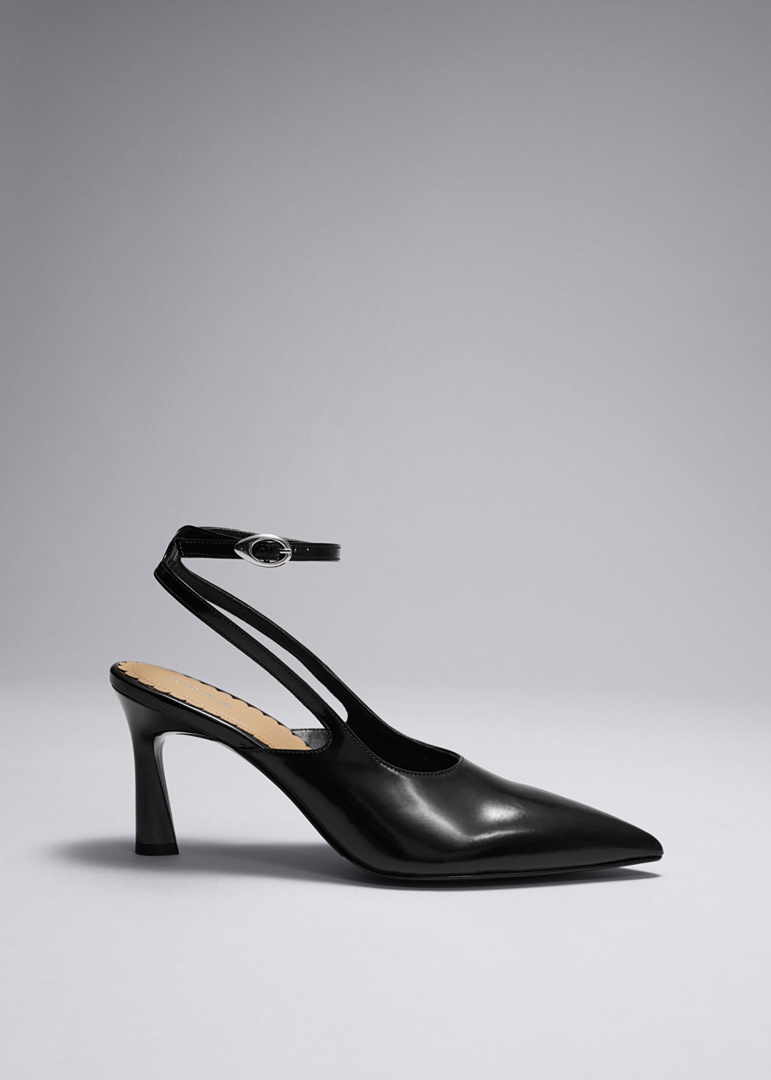 Henra splayed heel pumps clearance