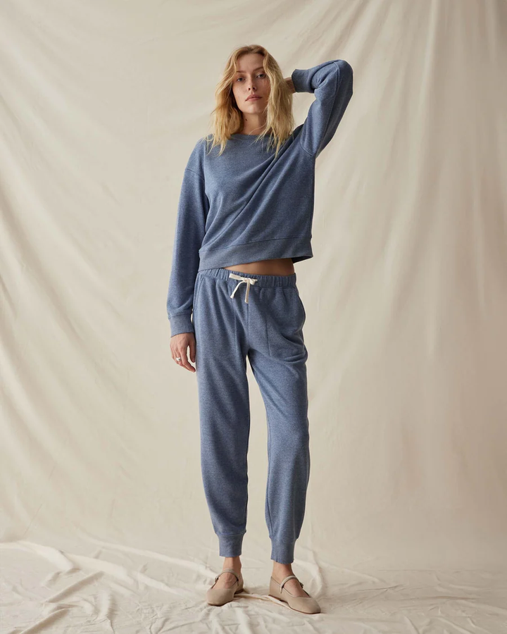 Organic Cashmere Loungewear Women's 100% Pure Knitted Cashmere Sweatsuit  Set with Hoodie & Jogger Sweatpants