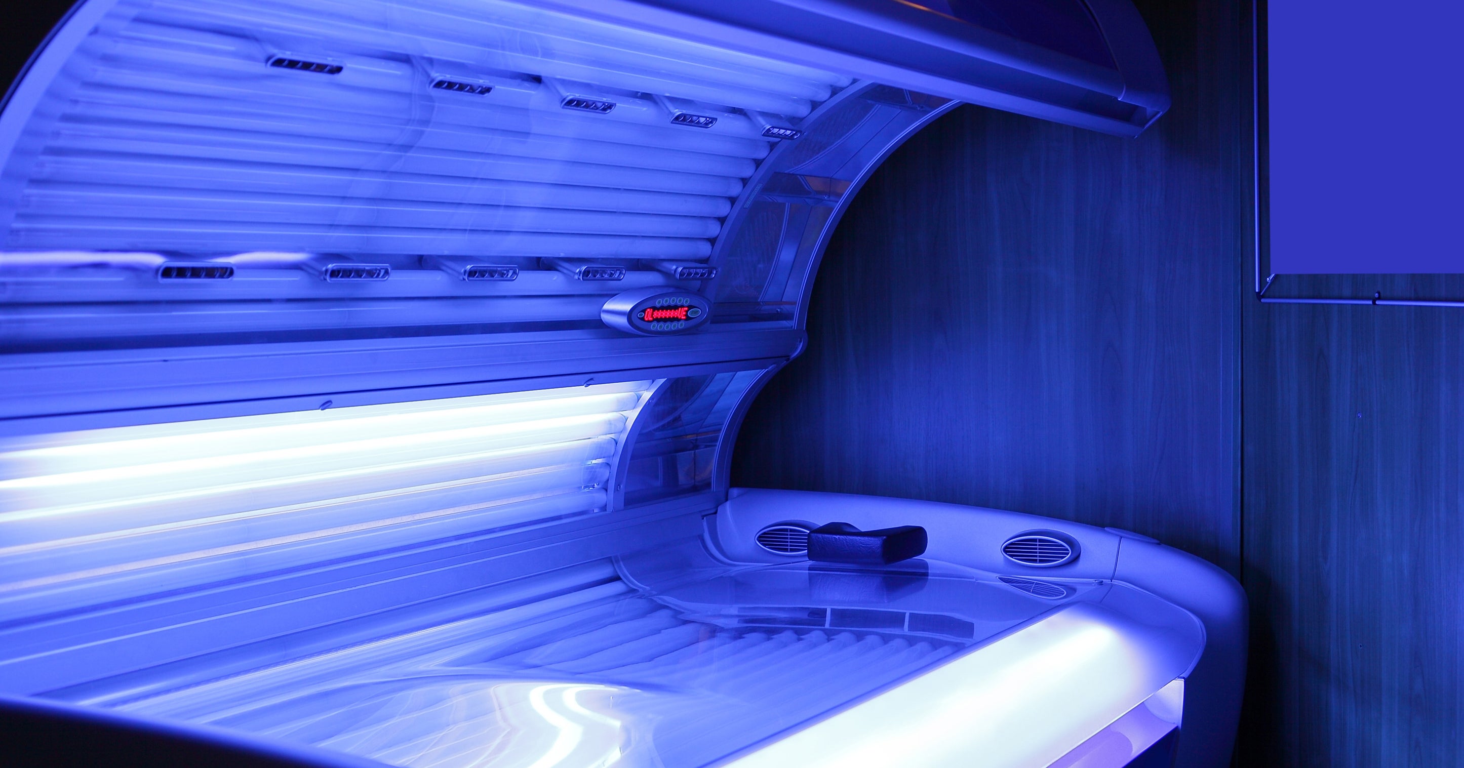 The Real Reasons Why Tanning Beds Aren’t Yet Banned In The UK