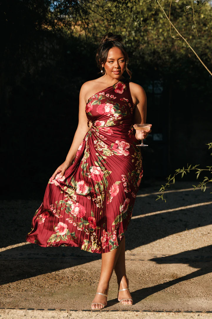 20 Fall Wedding Guest Dresses For Every Dress Code