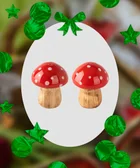 Mushroom salt and pepper shakers