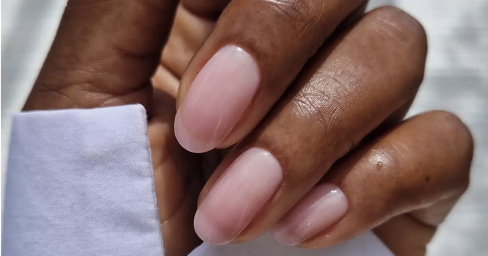 "Soap Nails" Is The Chic Nail Trend That Suits Everyone