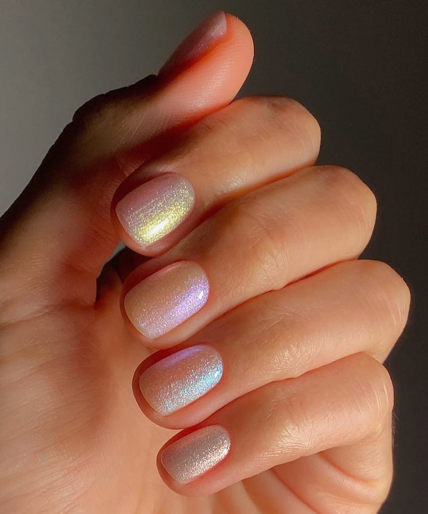 The “Pixie Dust” Manicure Is A Subtle Alternative To Chrome Nails