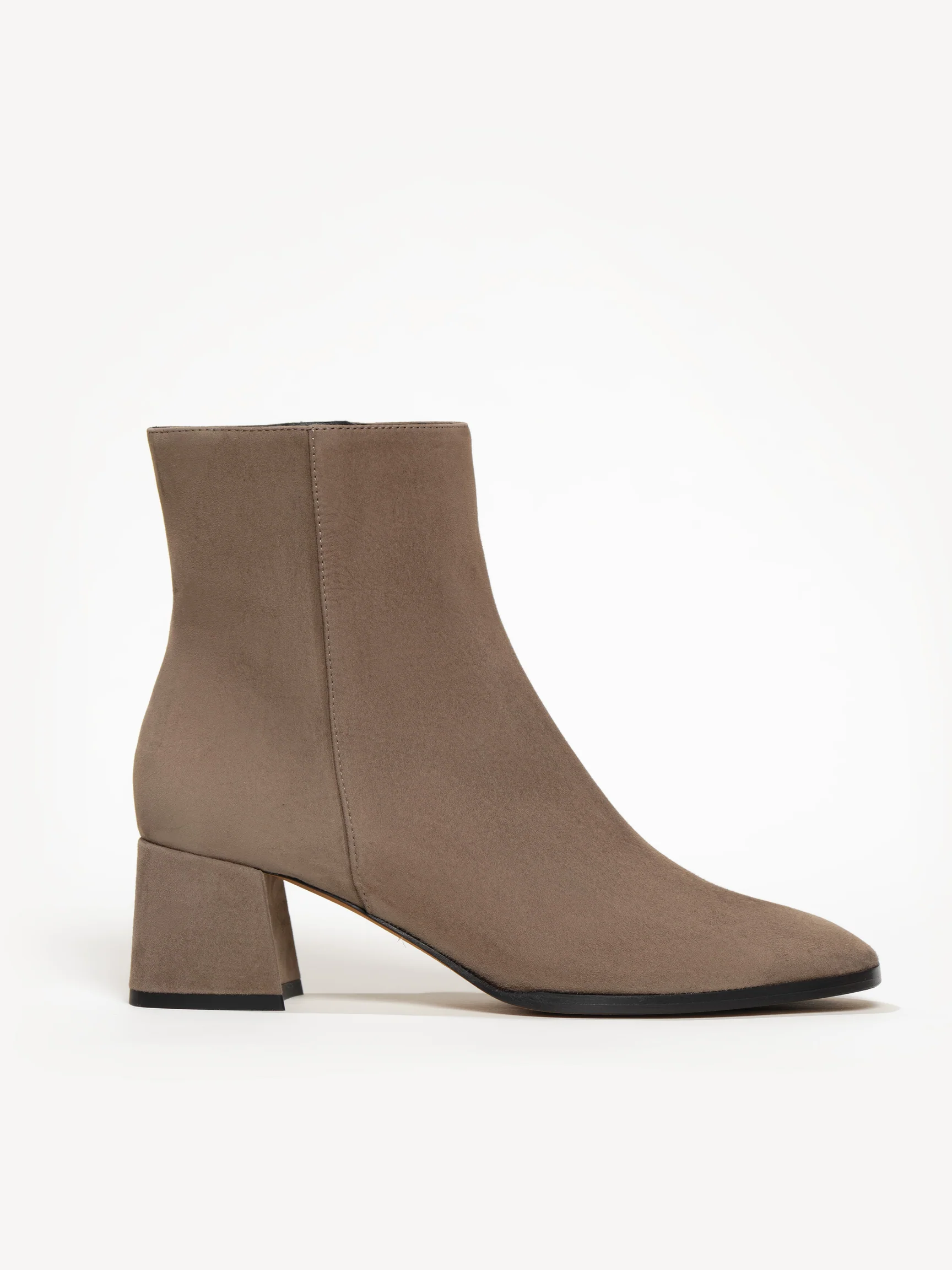 Louise et Cie Sonya Pointy Toe Bootie