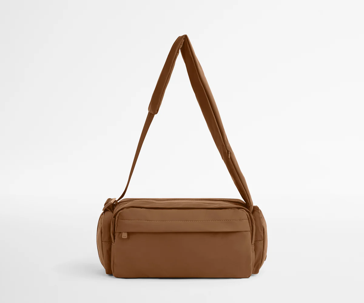 Lululemon + Wunderlust Crossbody Bag 2L