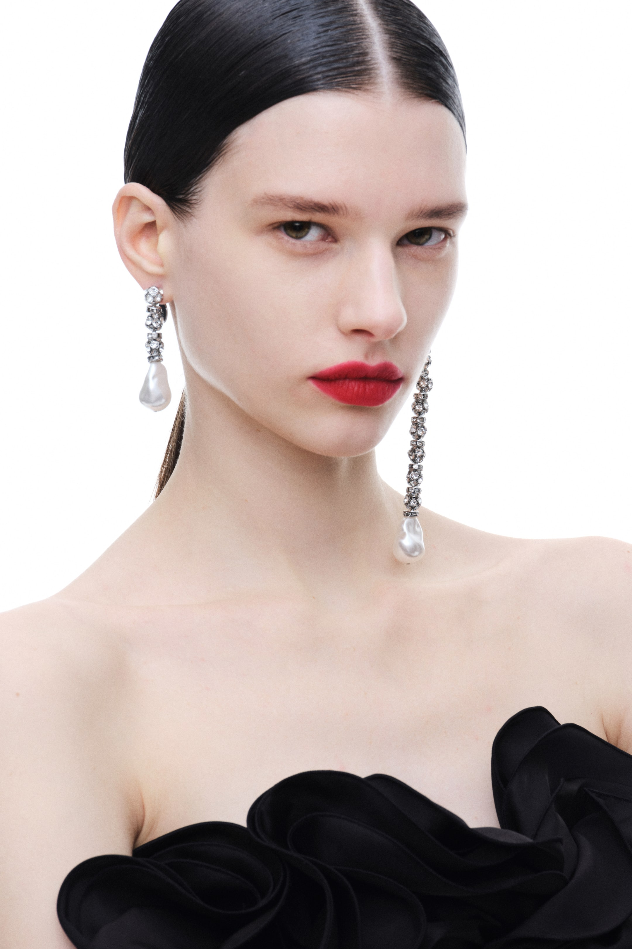 YUN YUN SUN + Chandelier Crystal Earrings