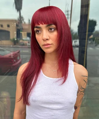 Model with cherry red hair