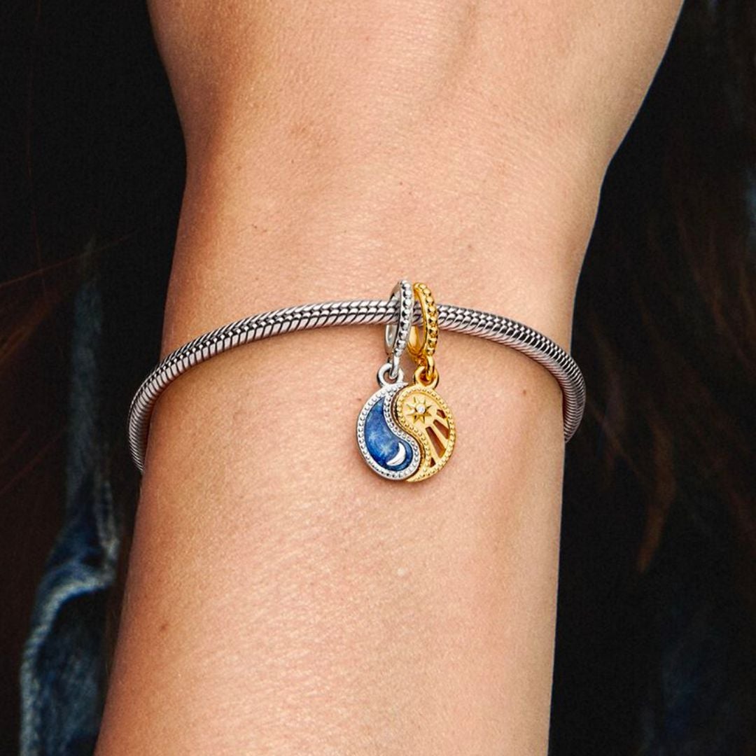 新品同様【定価1.2万】Pandora Two-tone Key & Moon Pandora Two-tone Key & Moon Dangle Charm – Pancharmbracelets