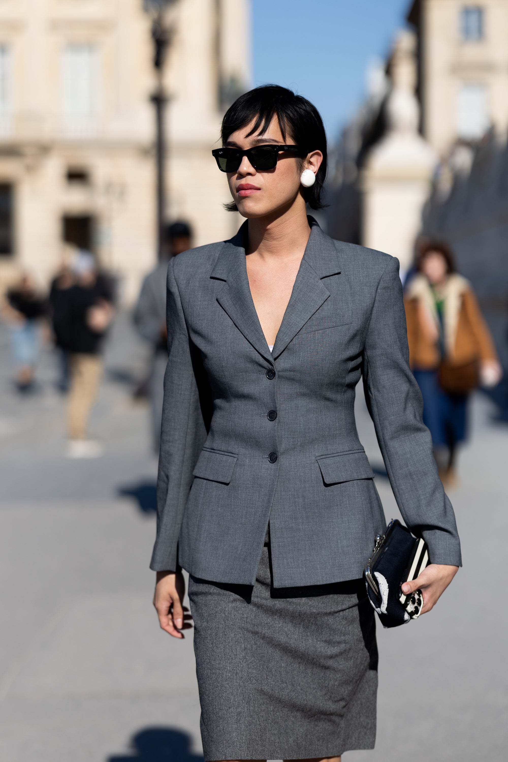 Guest at Paris Fashion Week with pixie haircut