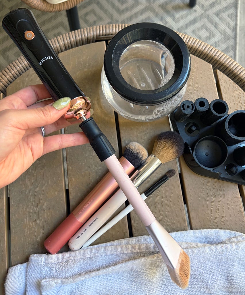 This $22 Amazon Find Made Me Want To Clean My Makeup Brushes