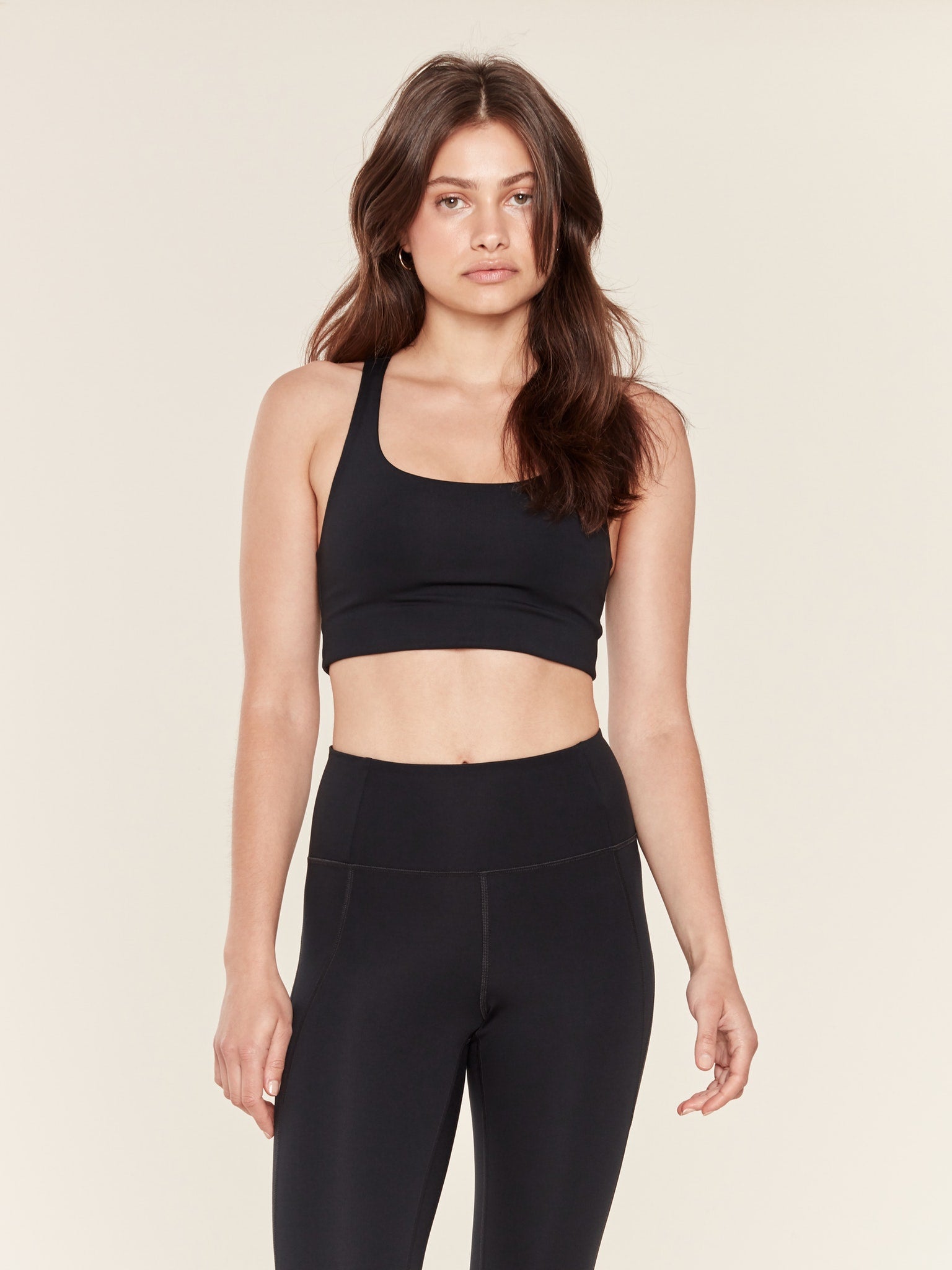 Girlfriend Collective + Cropped Paloma Sports Bra