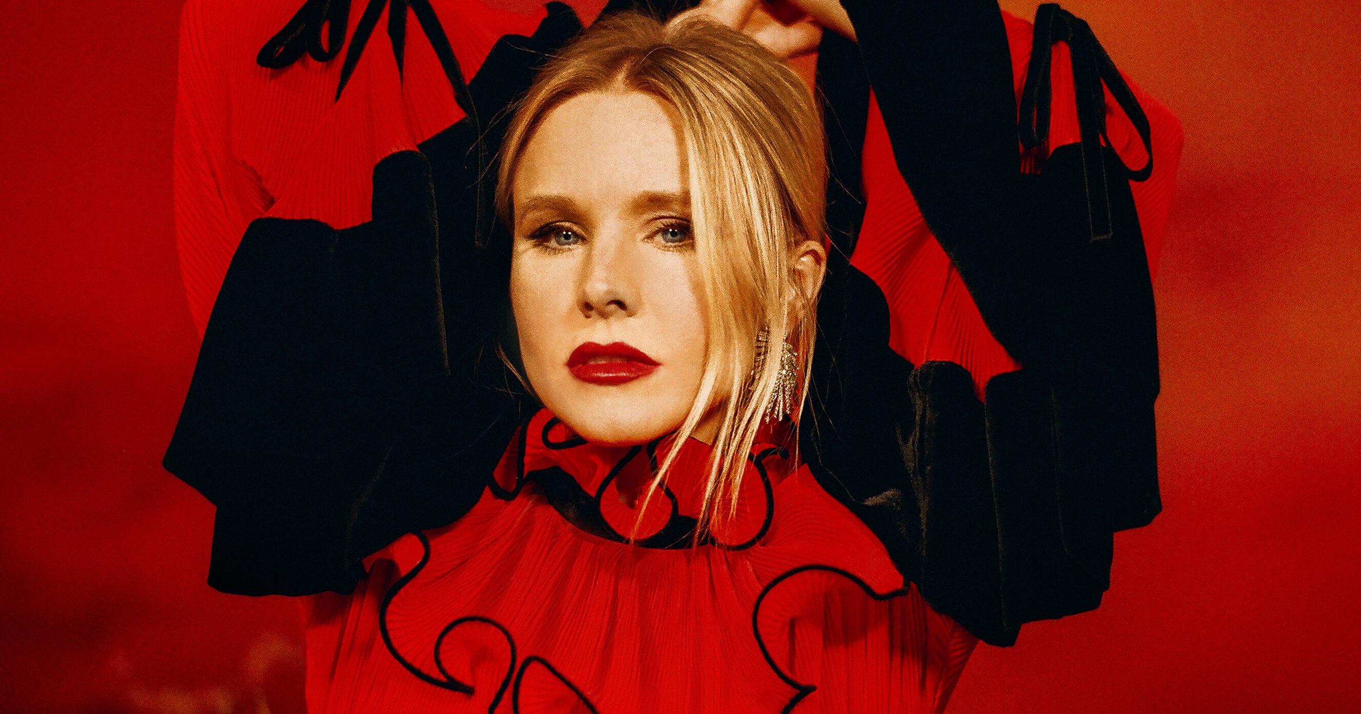 From Cult Antihero To Critical Darling, Kristen Bell Is On Fire