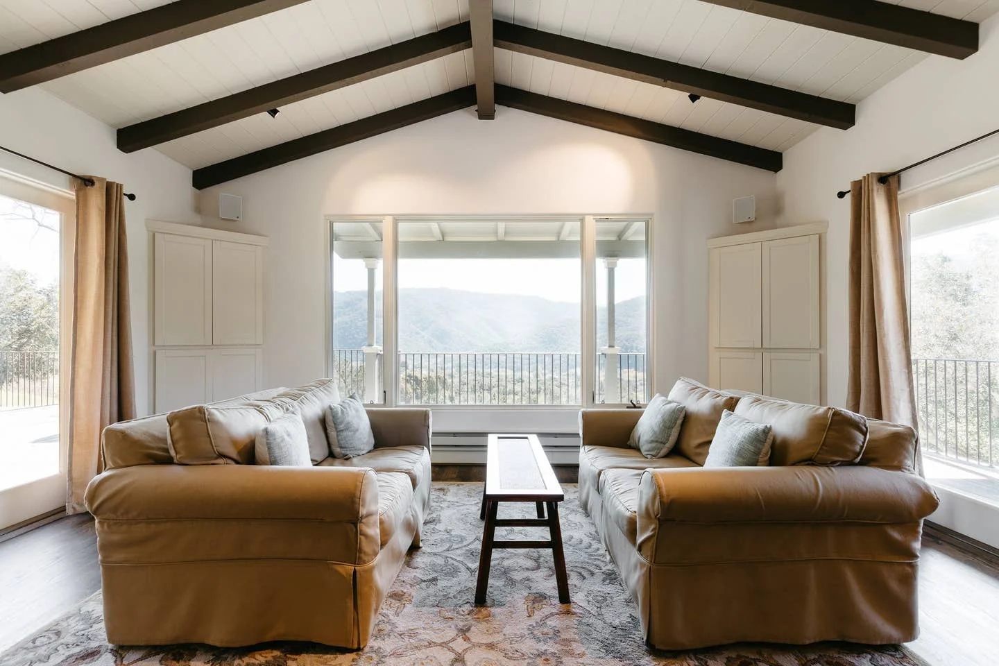 These Breathtaking Mini-Moon Destinations Don’t Even Require A Passport Mini-Moon Destinations,