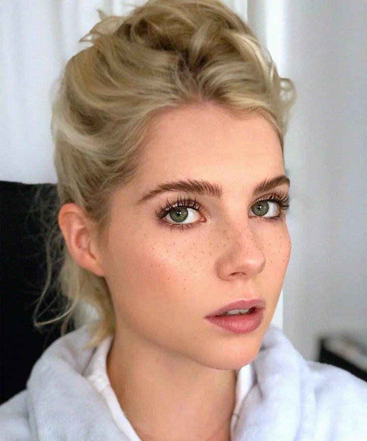 How To Fake Freckles Makeup Products For Natural Look